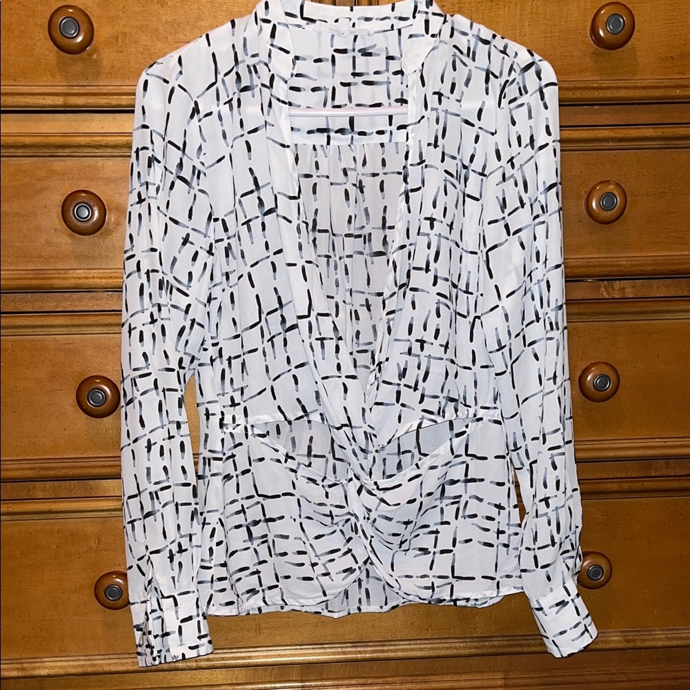 Olivaceous White and Black Geometric Blouse - Picture 1 of 2